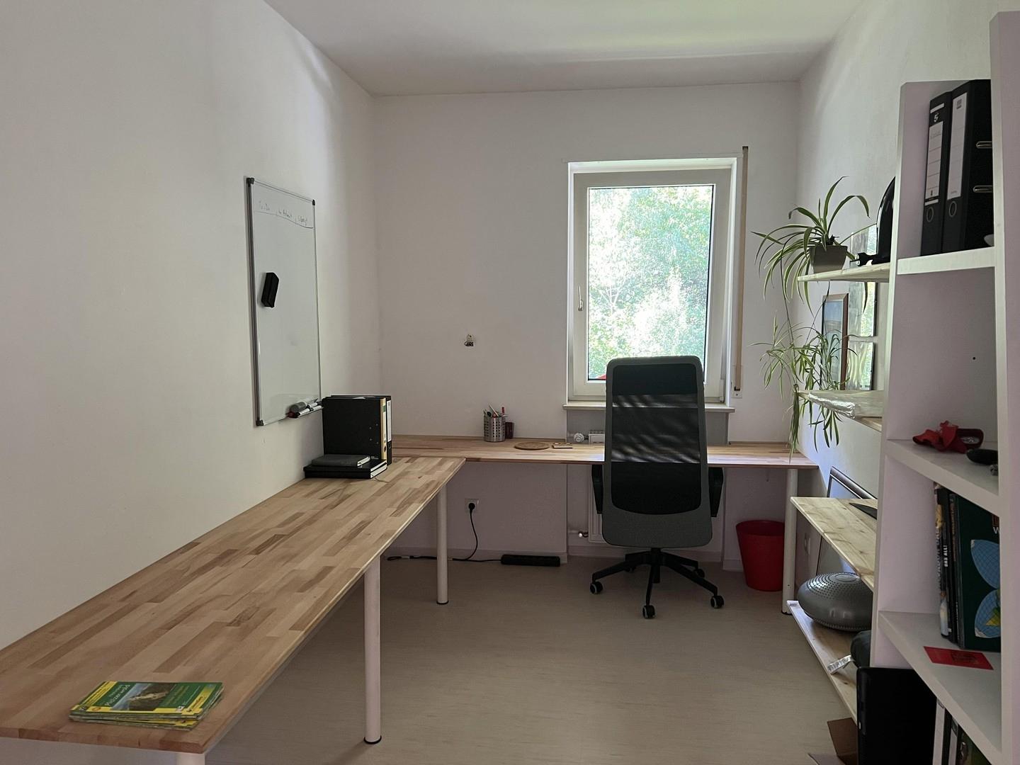 Arbeits- / Kinderzimmer