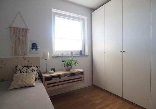 Schlafzimmer 1
