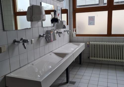 Herren WC Bereich