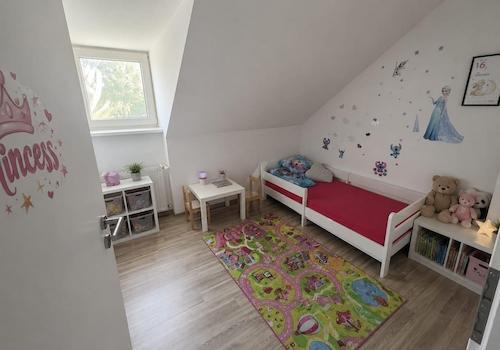 Kinderzimmer 1 (eingerichtet)