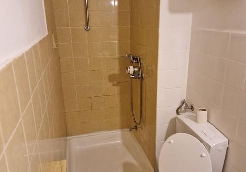 Bad mit Dusche