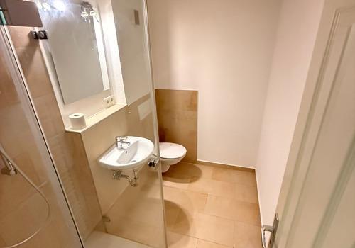zweites Badezimmer integriert in Elternschlafzimmer