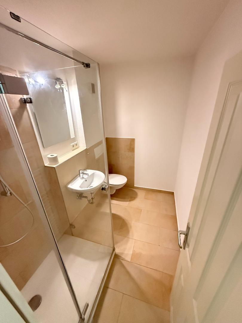 zweites Badezimmer integriert in Elternschlafzimmer