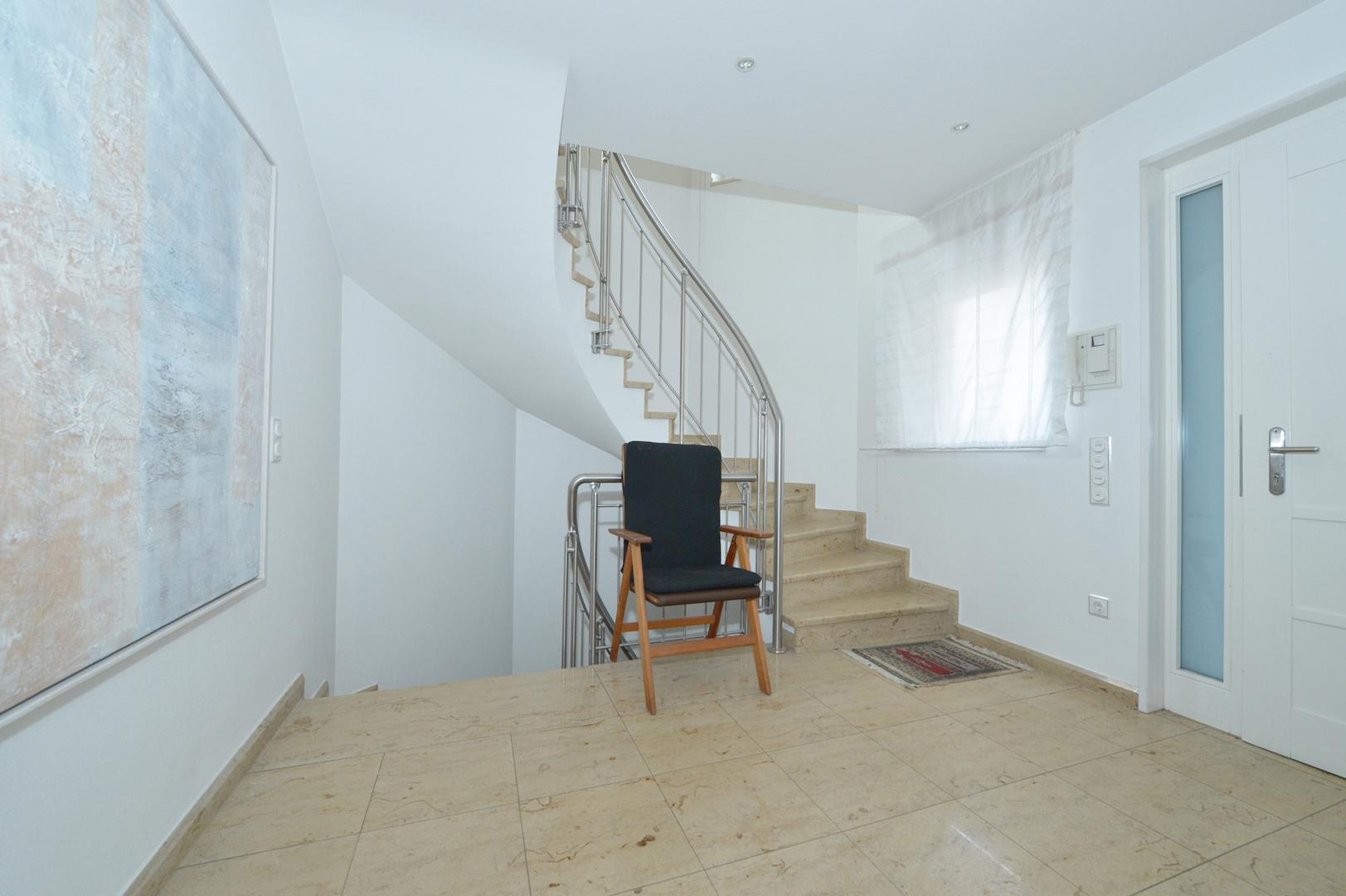 Treppenhaus_Zwischenflur