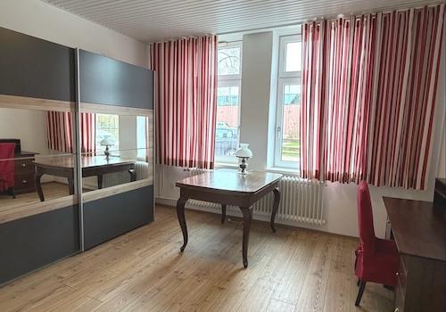 weiteres Zimmer Erdgeschoss