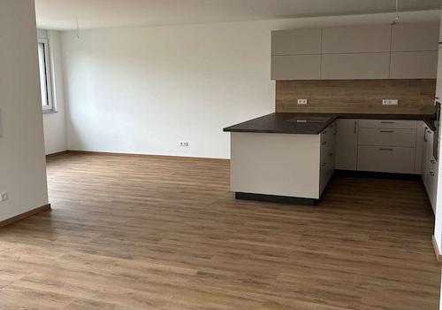 Wohnzimmer mit Küche