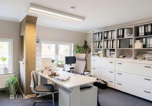 Büro 1
