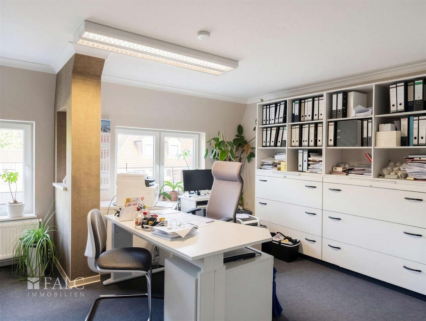 Büro 1