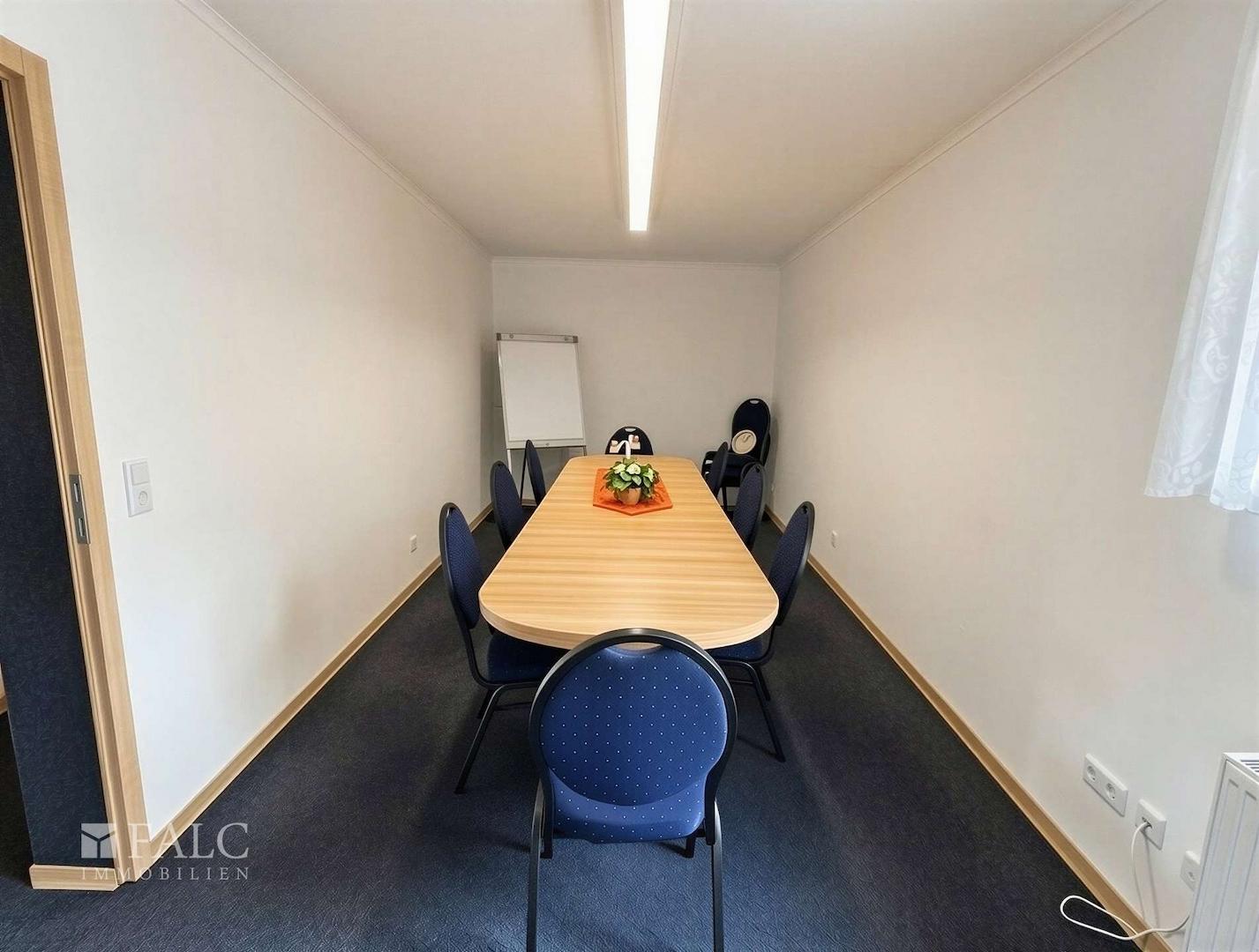Besprechungszimmer OG