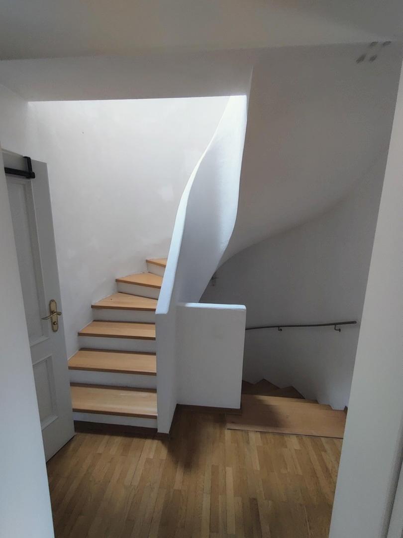 Treppenaufgang in den 2. Stock