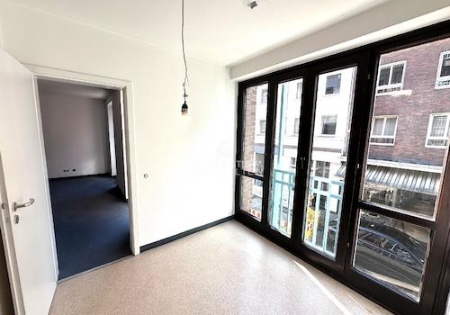 Essplatz -Blick zum Wohnzimmer