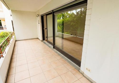 Balkon unmöbliert