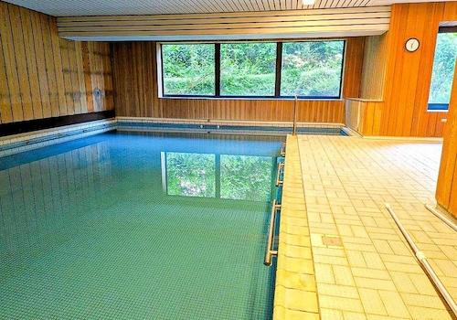 Schwimmbad vor Sanierung