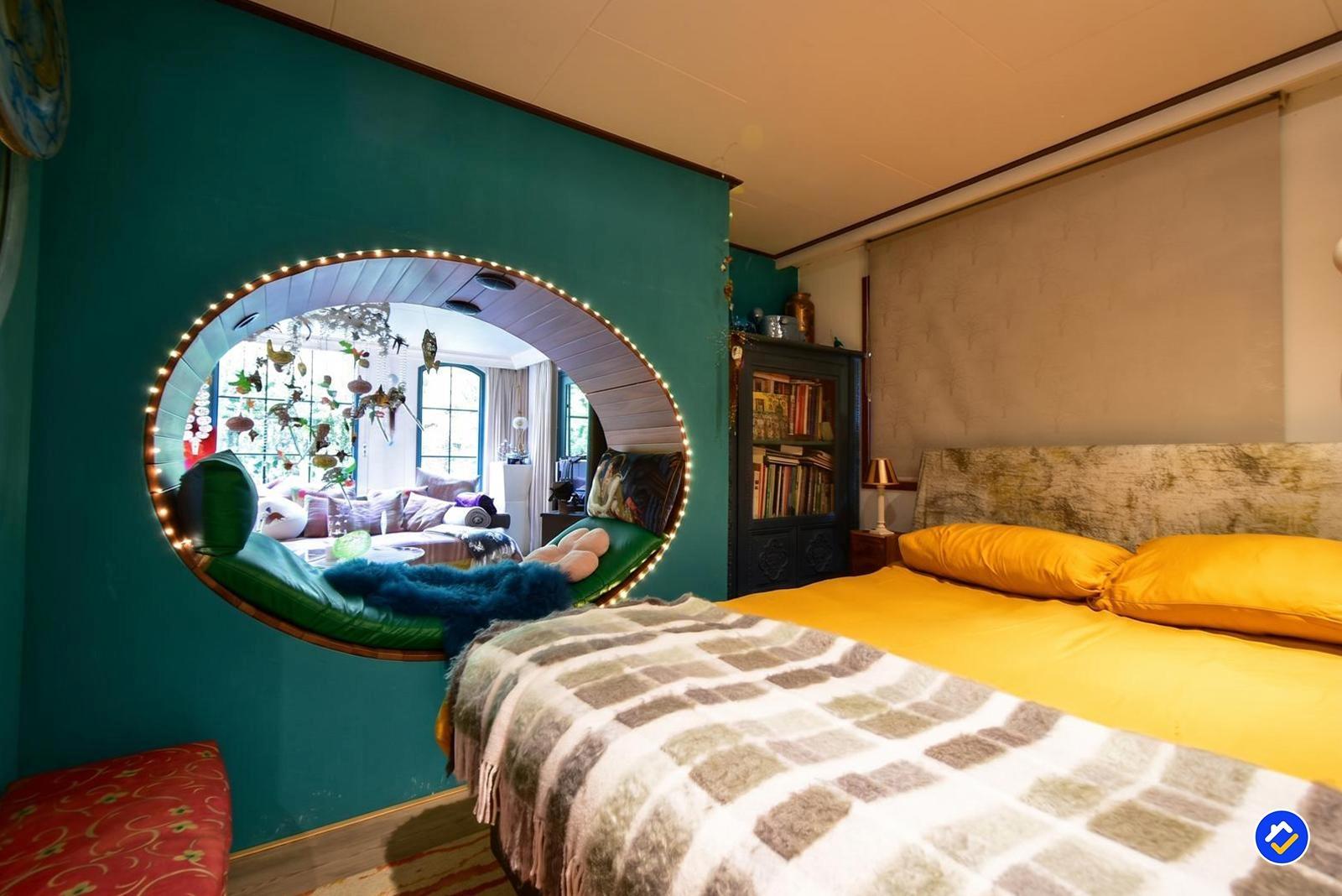 kaufen-freistehendes-ferienhaus-doornspijk-schlafzimmer-runder-durchblick-recreatieadviseurs-vakantiehuistekoop-nl-18.jpg