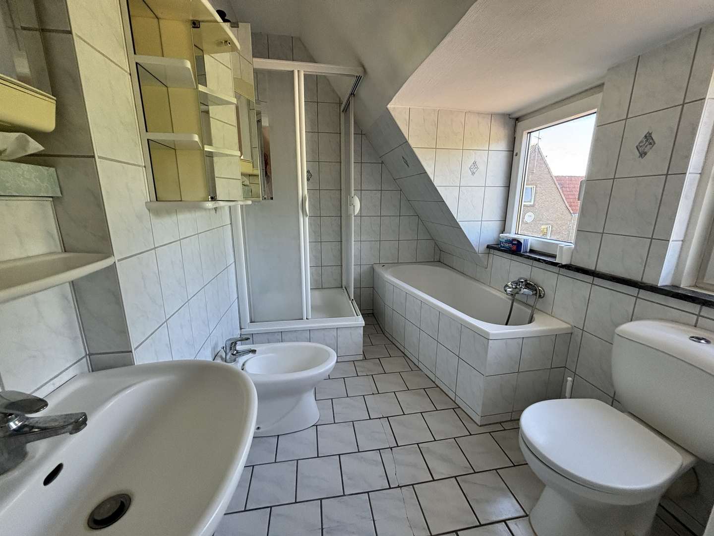 Vollbad Dachgeschoss