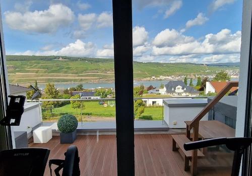 Blick vom Balkon & Jacuzzi