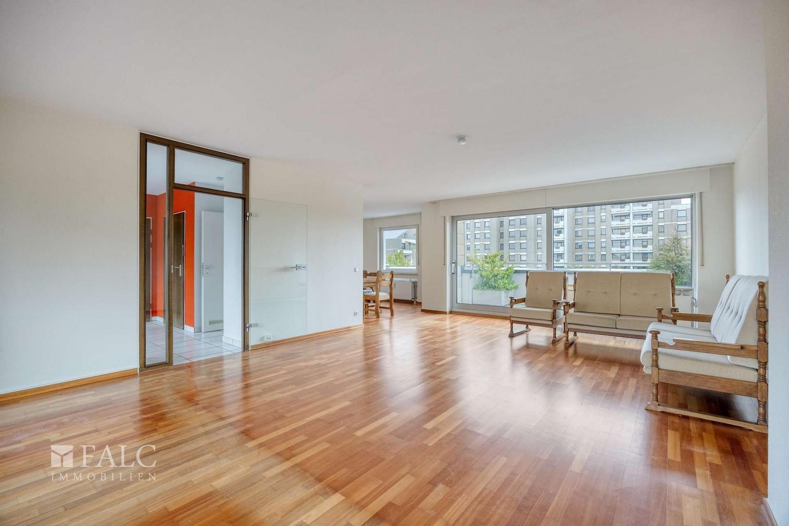 Wohn und Esszimmer