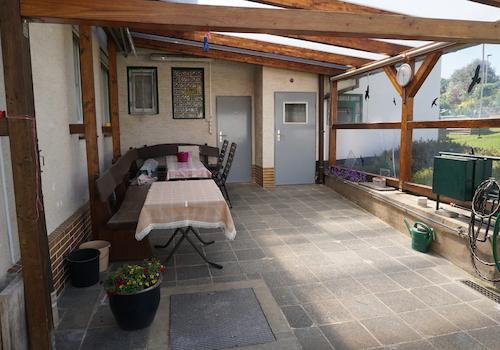 Überdachte Terrasse