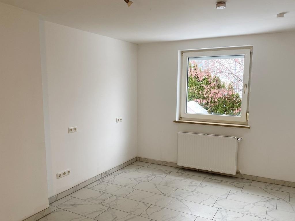 Büro EG