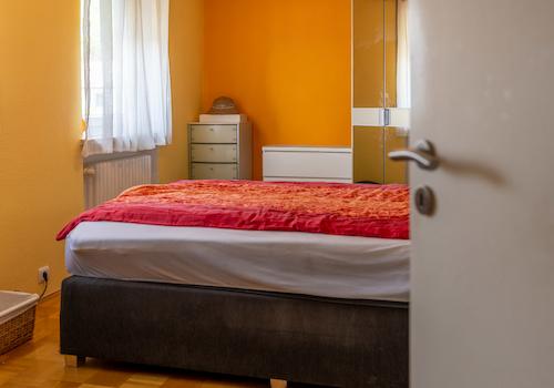 Viel Platz drinnen und draußen – gepflegte Doppelhaushälfte für Familien