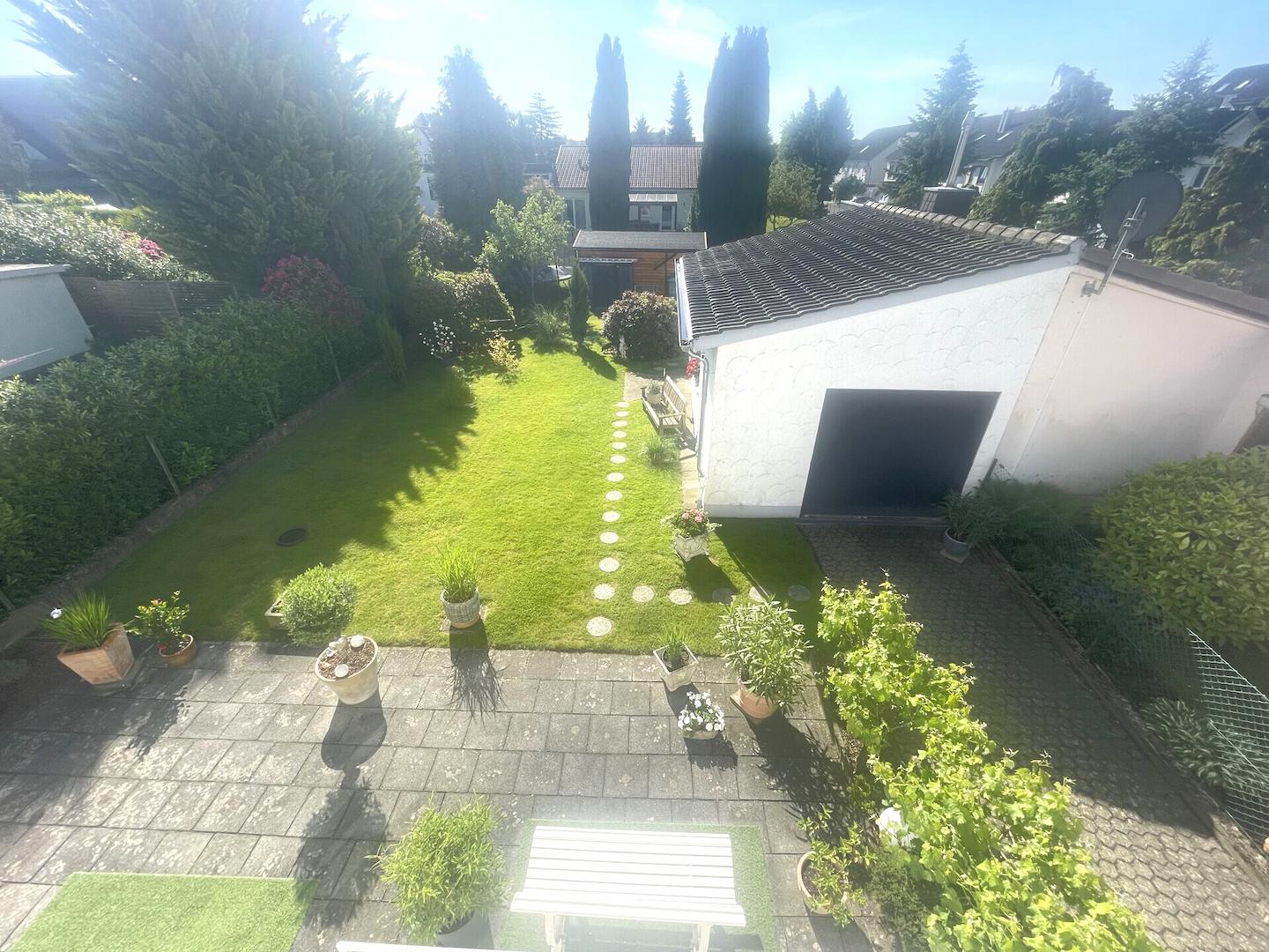 Blick in den Gartenj