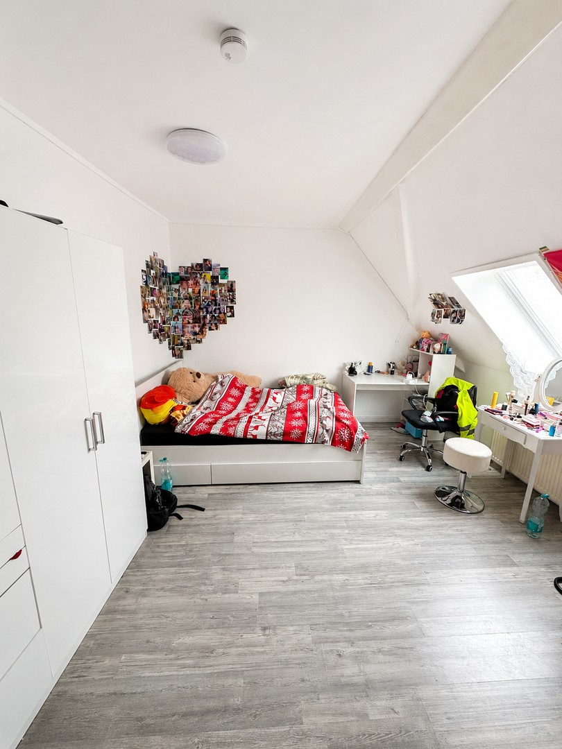 Schlafzimmer 2