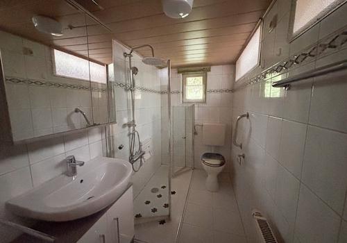 Badezimmer EG