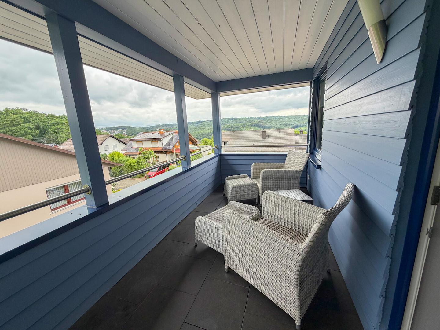 Balkon OG