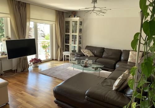 Wohnzimmer  27 qm