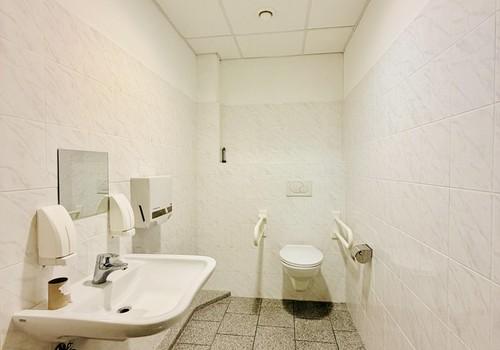 Behinderte WC