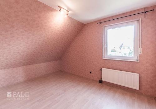 1.OG Schlafzimmer 1
