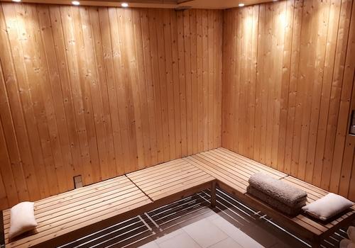 SAUNA ENTSPANNUNGSLIEGEN