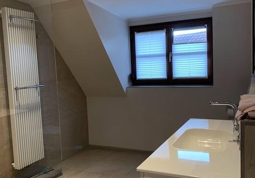 Badezimmer 2.OG