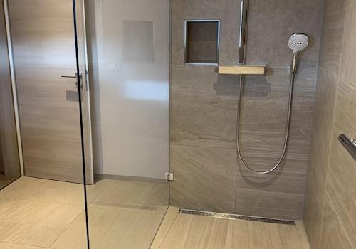 Badezimmer 2.OG