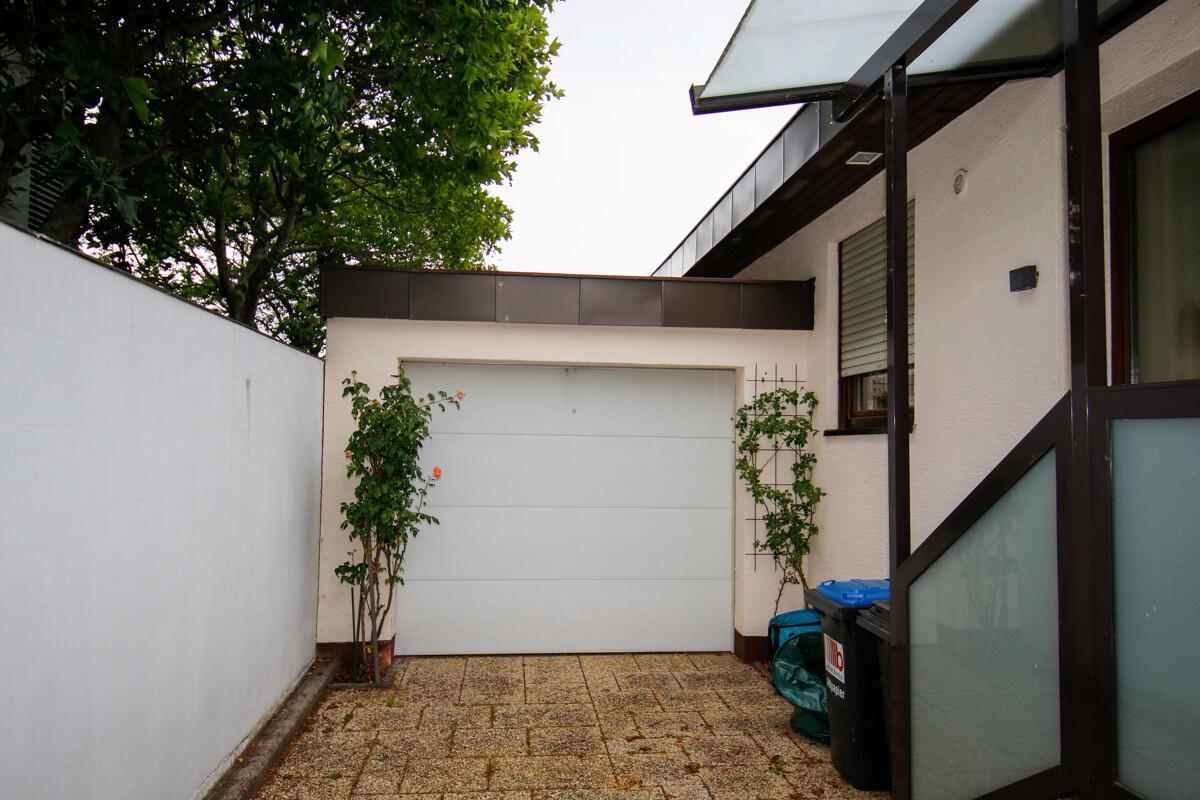Garage Frontansicht