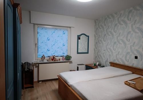 Schlafzimmer EG