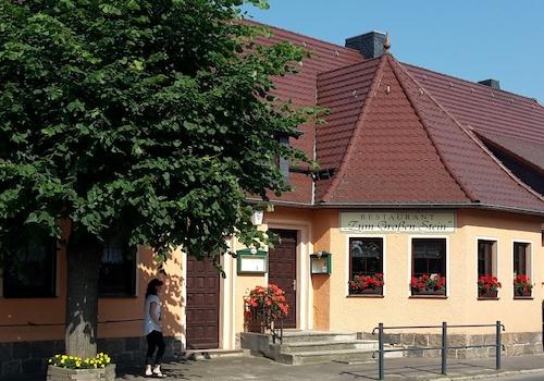 Wohn- und Geschäftshaus 3