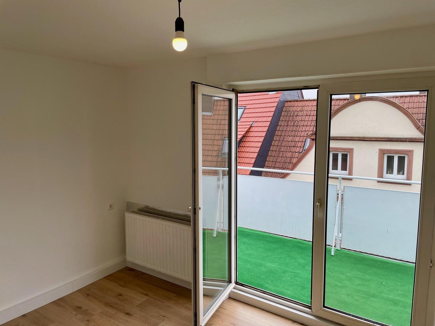 Wohnzimmer Blick Balkon
