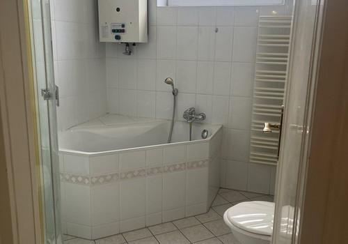 Badezimmer 1