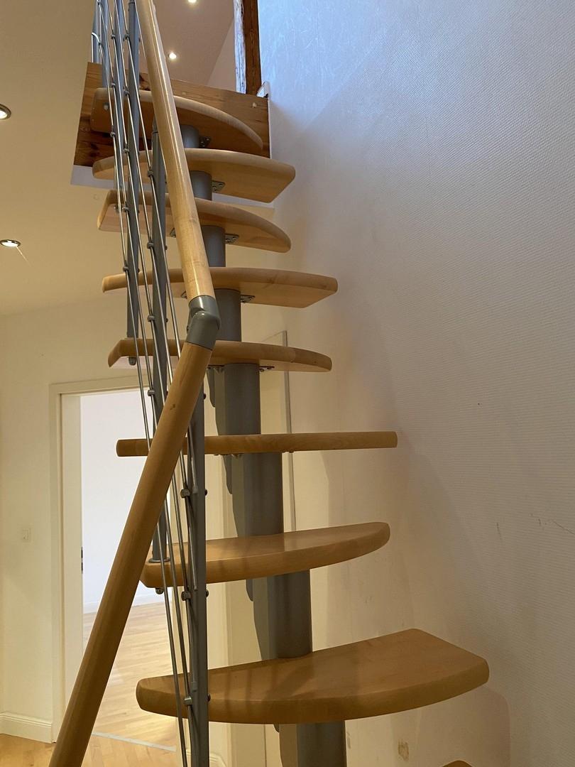 Treppe ins DG