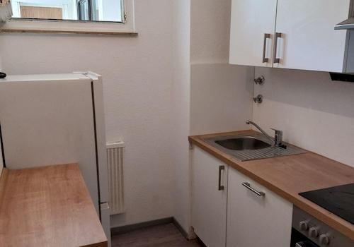 Einbauküche mit Herd, Ofen 
