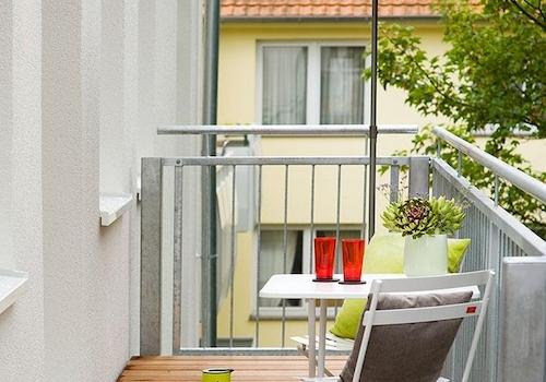 Balkon (optional)