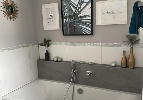 Große Badewanne