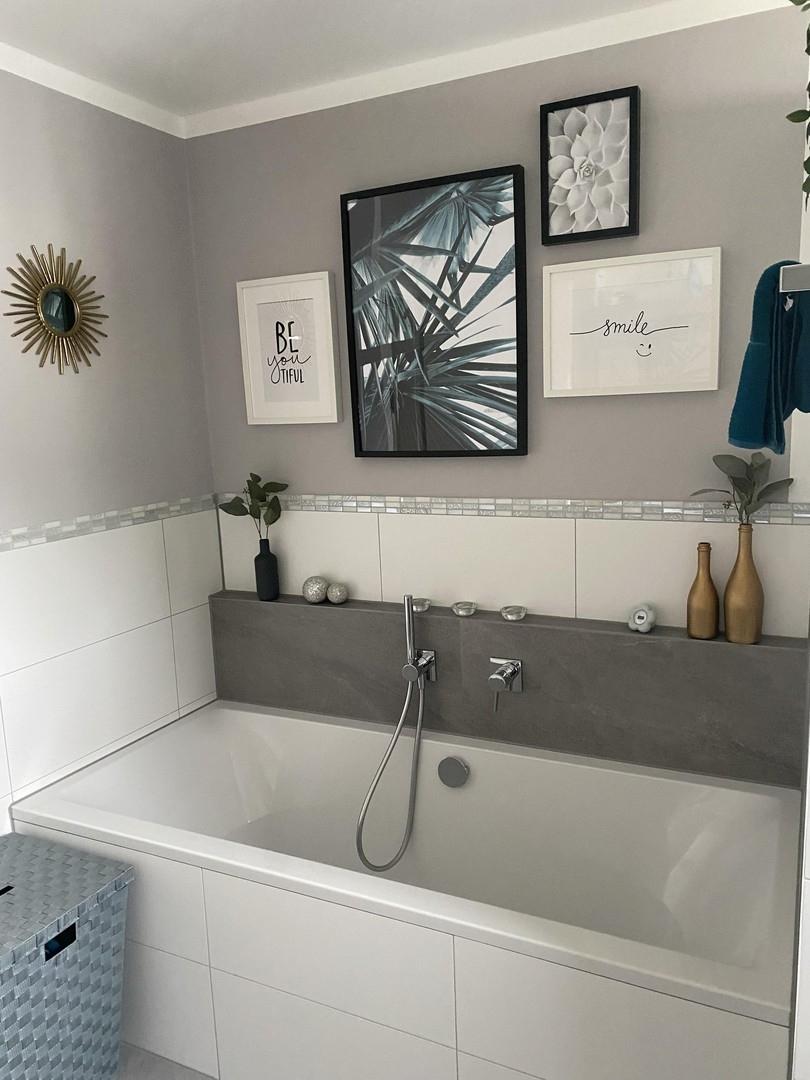 Große Badewanne