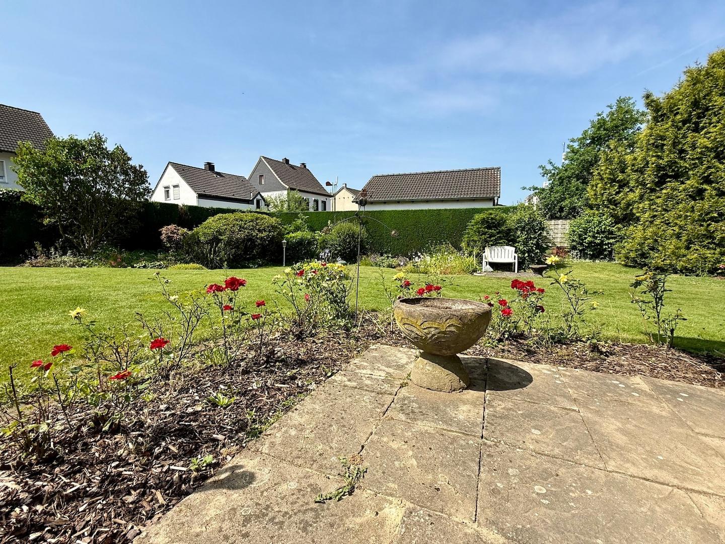 Terrasse und Garten