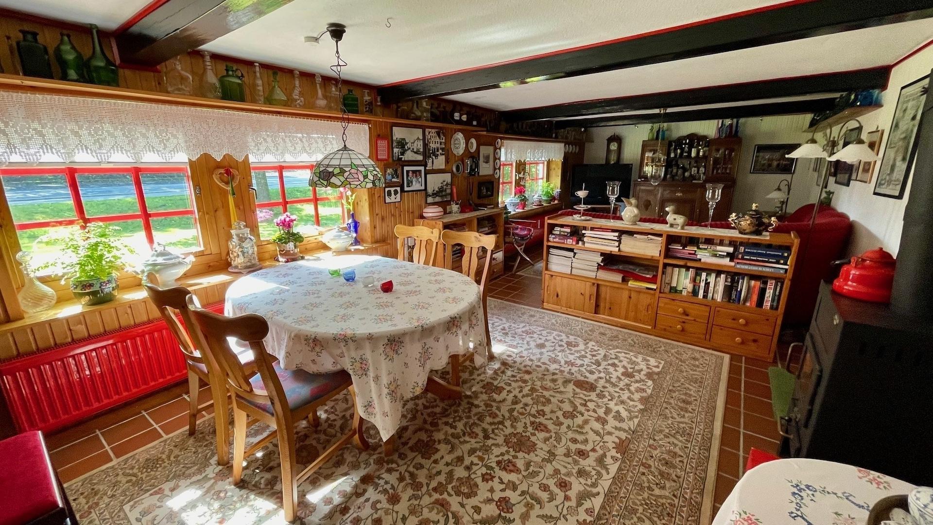 Wohn- und Esszimmer