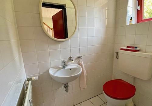 Gäste-WC im Erdgeschoss