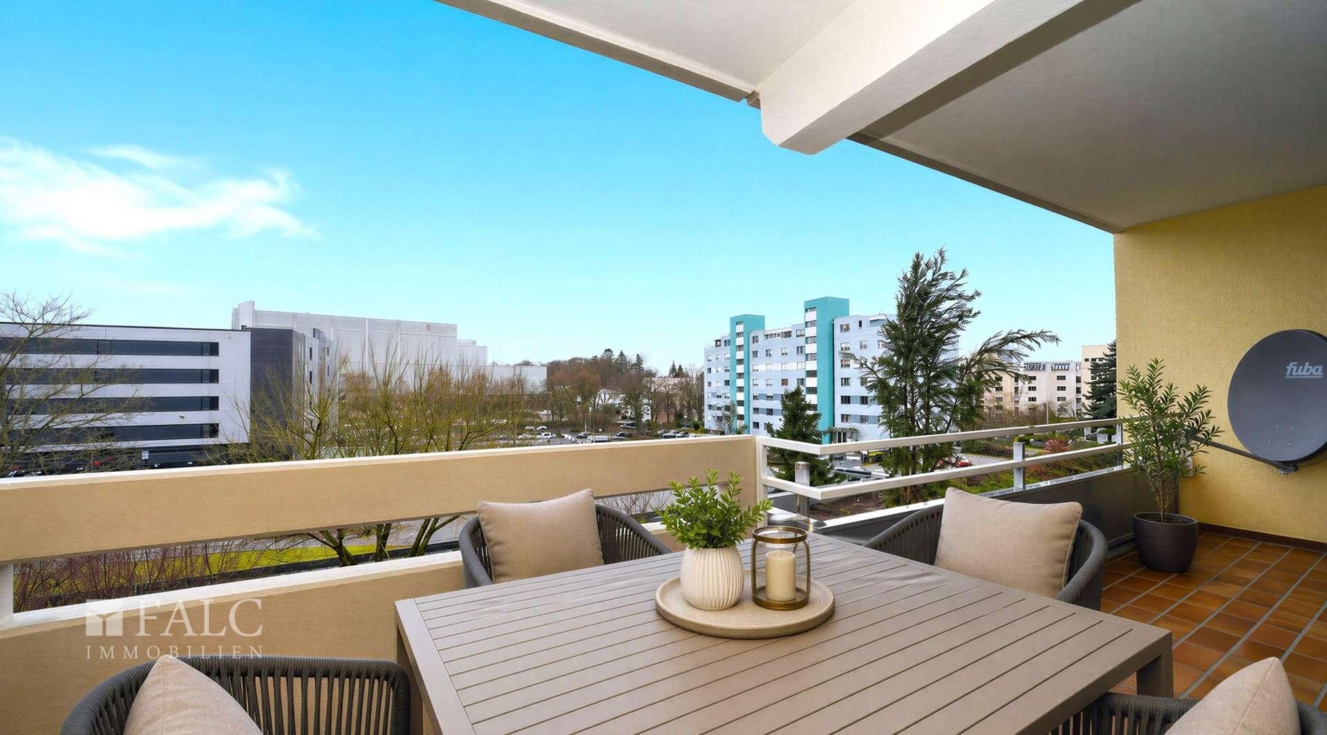 Großzügiger Balkon