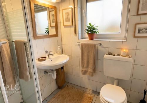Badezimmer - (KI generiert)
