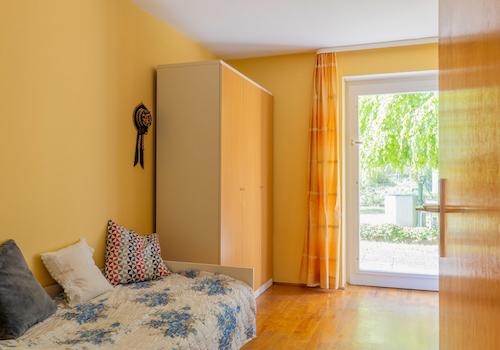 Attraktives 2-Familienhaus mit 177 m² Wohnfläche und großem Garten
